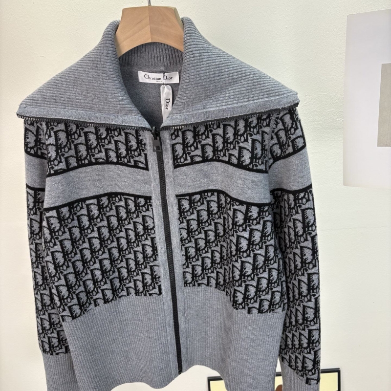 chr1st1an D10r sweaters